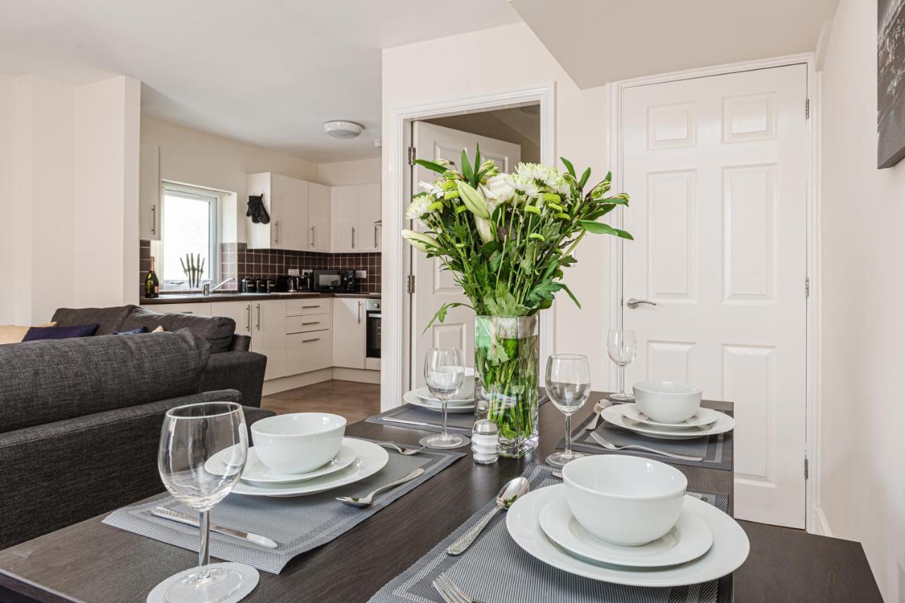 פרסטון Oxheys House - 5 Bedrooms Contractors Parking מראה חיצוני תמונה