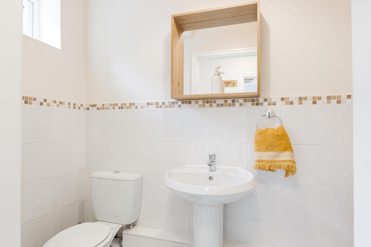 פרסטון Oxheys House - 5 Bedrooms Contractors Parking מראה חיצוני תמונה