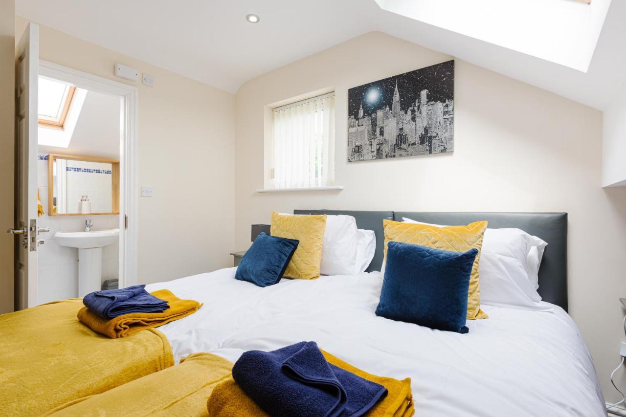 פרסטון Oxheys House - 5 Bedrooms Contractors Parking מראה חיצוני תמונה