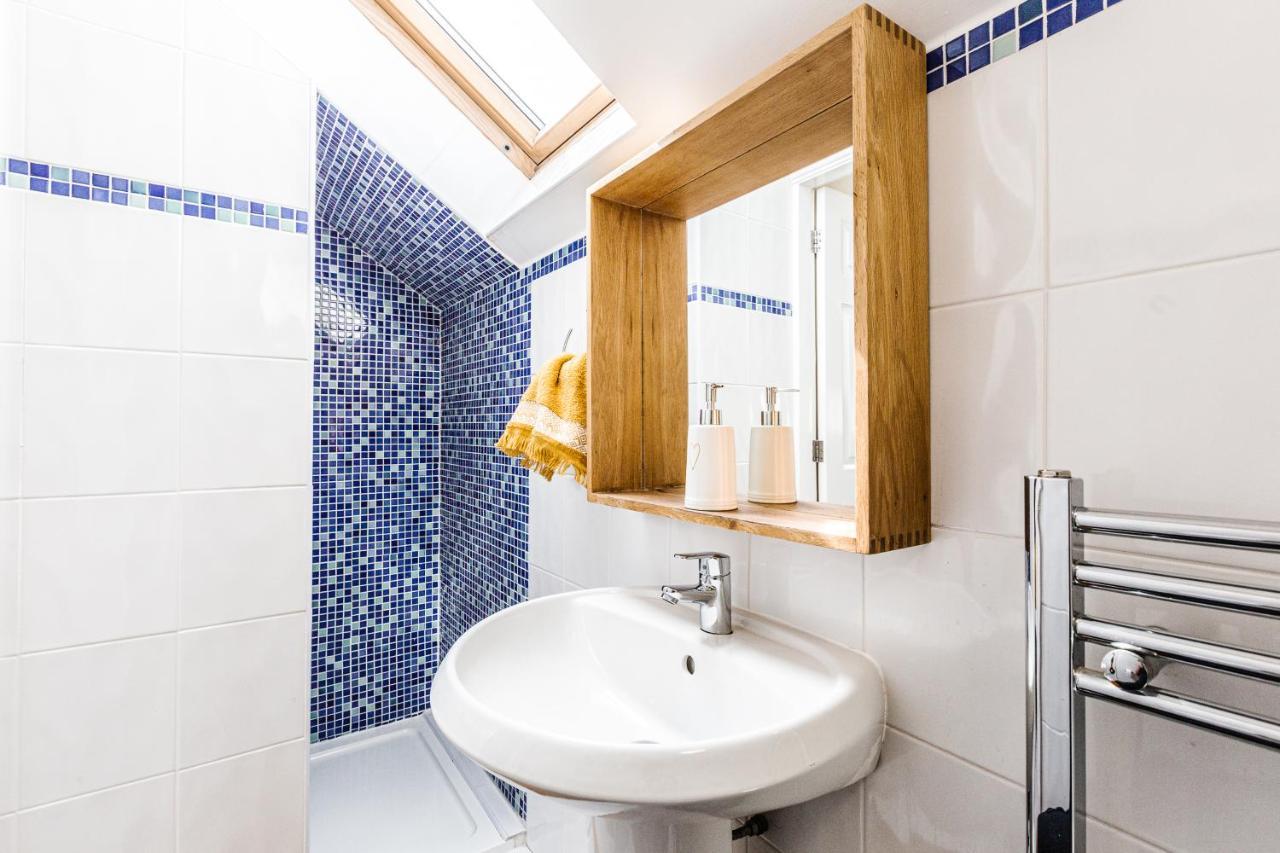 פרסטון Oxheys House - 5 Bedrooms Contractors Parking מראה חיצוני תמונה